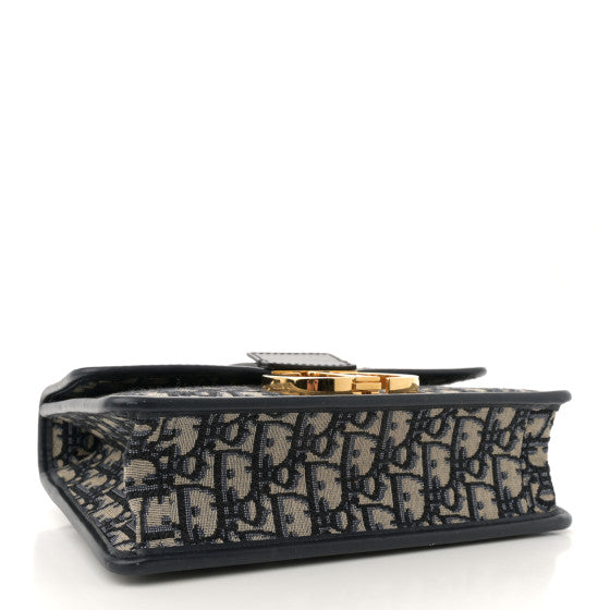 CHRISTIAN DIOR
Oblique 30 Montaigne Flap Bag Blue
