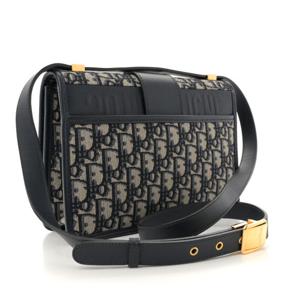 CHRISTIAN DIOR
Oblique 30 Montaigne Flap Bag Blue
