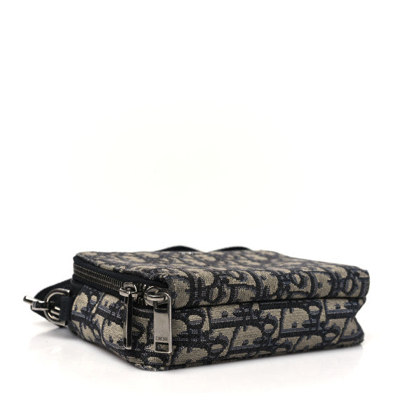 CHRISTIAN DIOR
Oblique Pouch Navy Blue