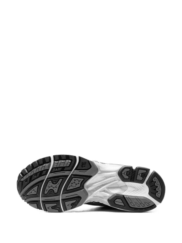 ASICS
Gel-Kayano 14 "Jasper Green" sneakers