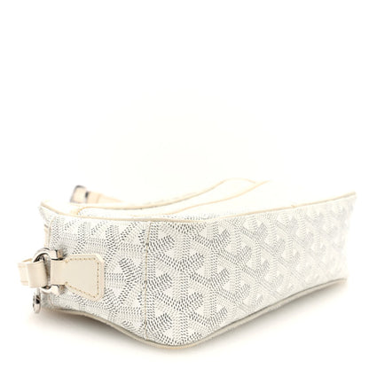 GOYARD 
Goyardine Sac Cap Vert White