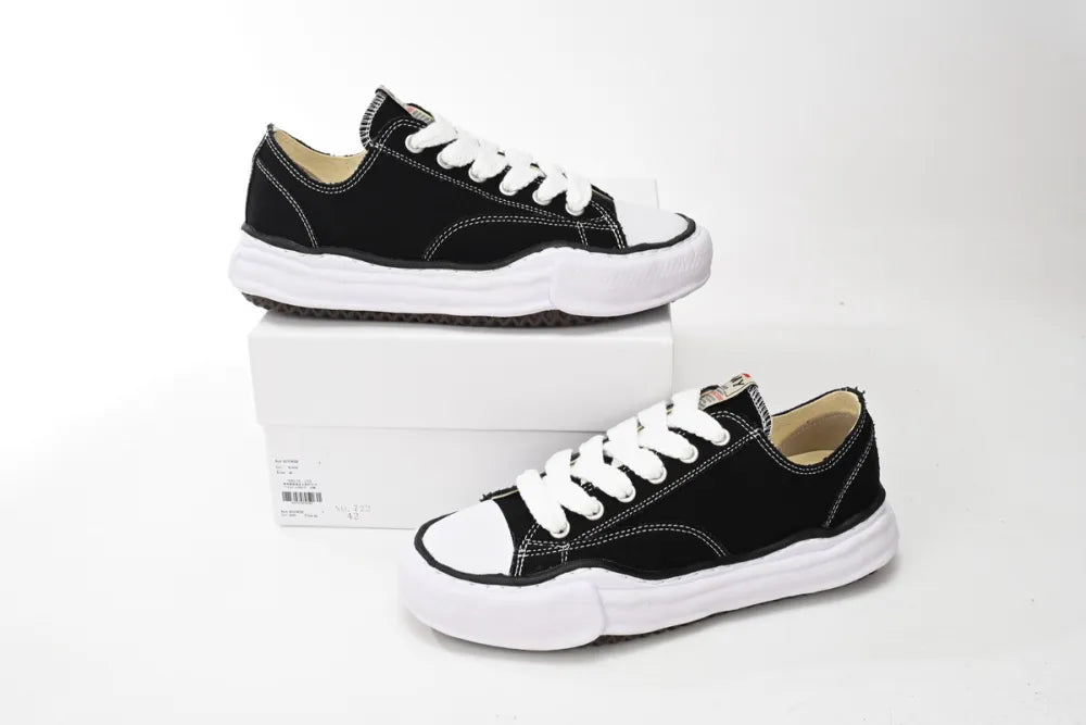 MMY BLACK