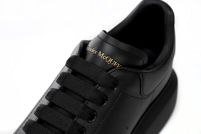 ALEXANDER MCQUEEN BLACK