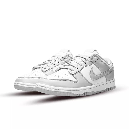 NIKE DUNK LOW
GREY FOG