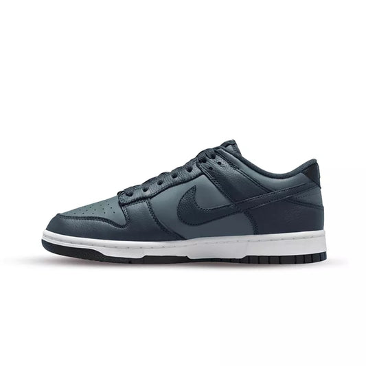 NIKE DUNK LOW
ARMORY NAVY