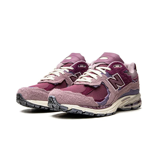 NEW BALANCE 2002R