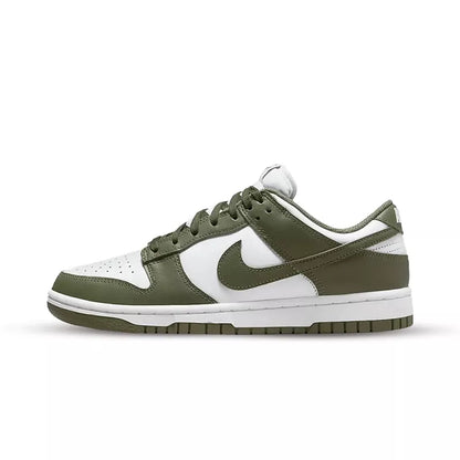 NIKE DUNK LOW
MEDIUM OLIVE