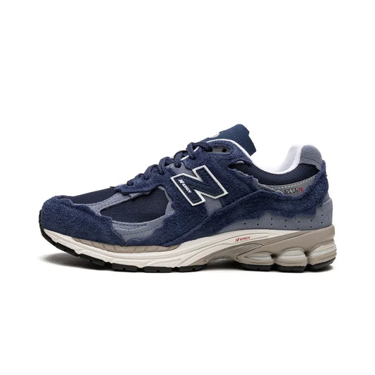 NEW BALANCE 2002R