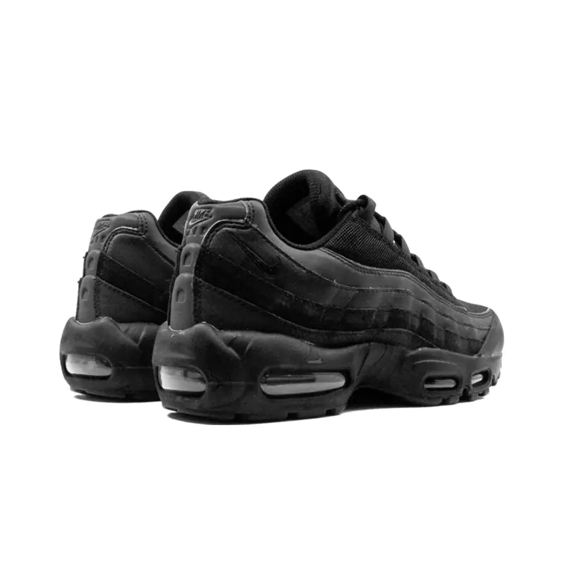 NIKE AIR MAX 95 ESSENTIAL
TRIPLE BLACK