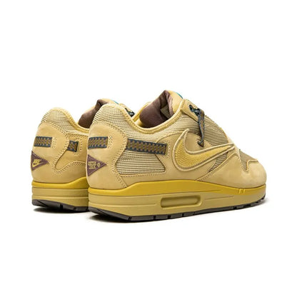 NIKE AIR MAX 1
TRAVIS SCOTT CACTUS JACK SATURN GOLD