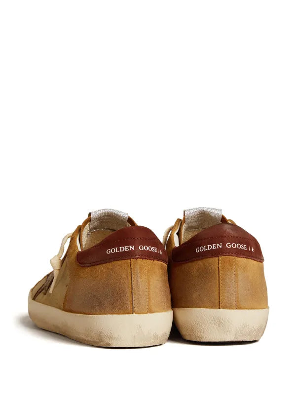 Golden Goose
Super Star sneakers