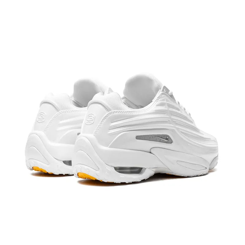 NIKE HOT STEP 2
DRAKE NOCTA WHITE
