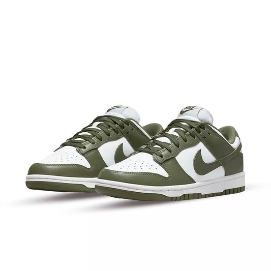 NIKE DUNK LOW
MEDIUM OLIVE