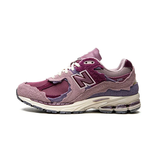 NEW BALANCE 2002R