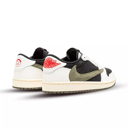 AIR JORDAN 1 RETRO LOW OG SP
TRAVIS SCOTT OLIVE