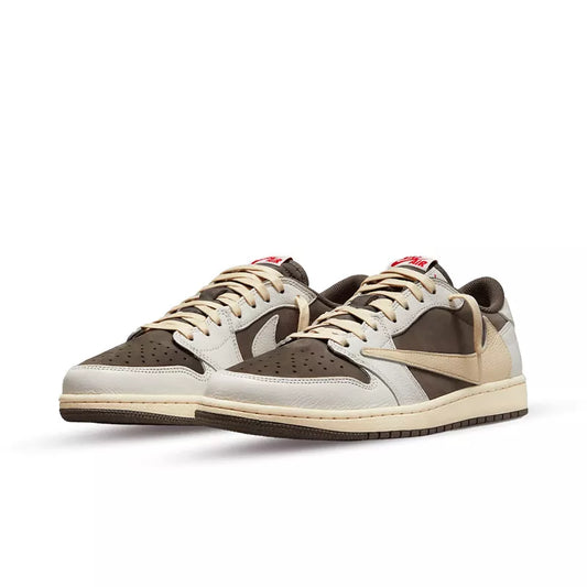 AIR JORDAN 1 LOW
TRAVIS SCOTT REVERSE MOCHA