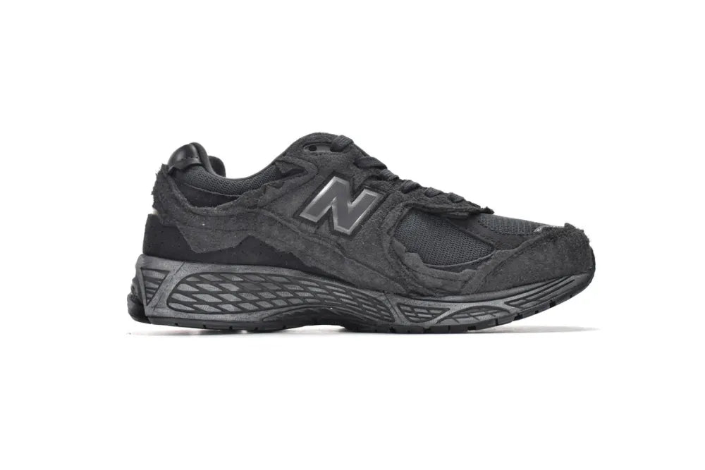 NEW BALANCE 2002R
