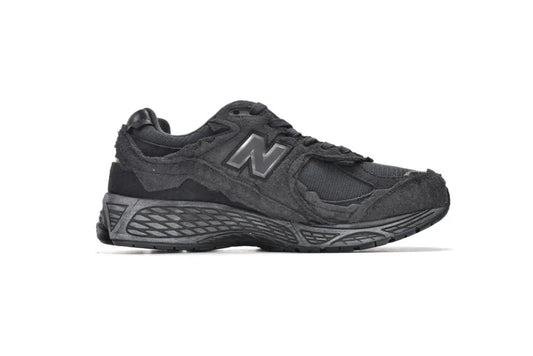 NEW BALANCE 2002R