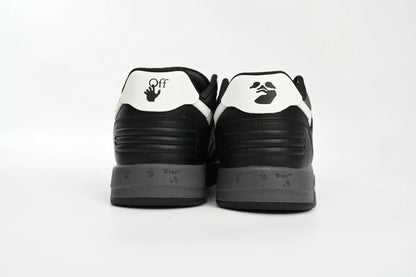 Off White Out Of Black Skin And White Tail