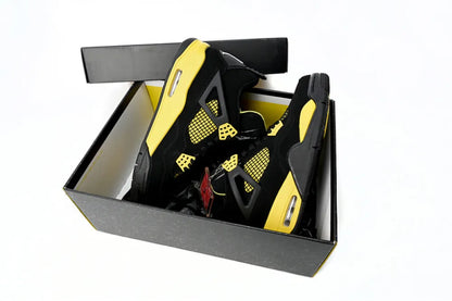 JORDAN 4 THUNDER