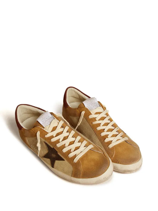Golden Goose
Super Star sneakers