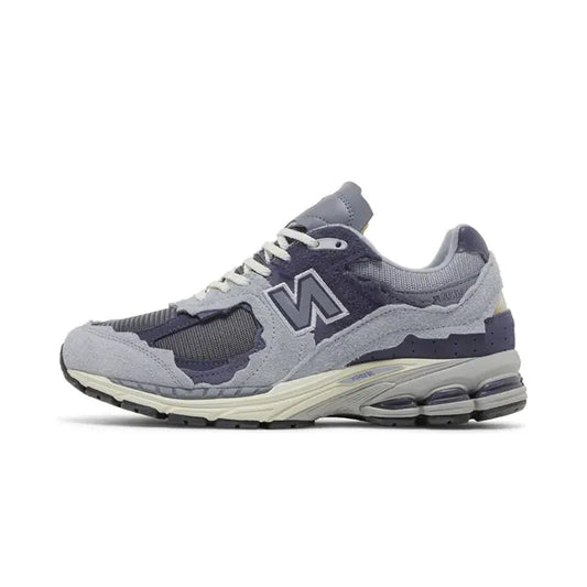 NEW BALANCE 2002R
